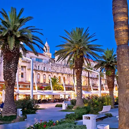 Lara Апартаменты *